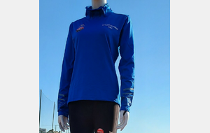 63dfc8f225f67_TeeshirtmanchelongueaveccolF.jpg